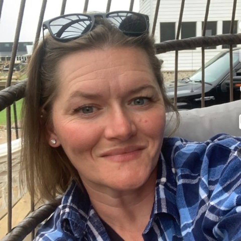 Meet your Posher, Crystal